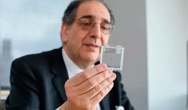  La prótesis ocular ha logrado devolver la visión a personas con ceguera irreversible a consecuencia de una atrofia geográfica. Foto: EFE/ Consorcio Science Corporation   