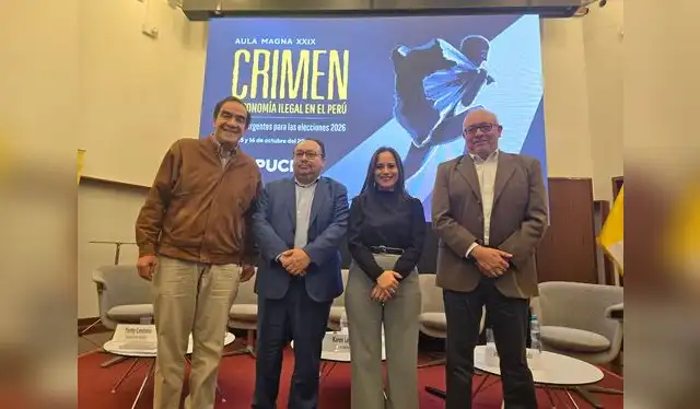  Pre candidatos a la presidencia en Aula Magna PUCP 2025. Foto: La República   