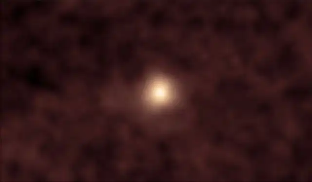 Fotografía tenue del cometa interestelar observado por la misión SOHO. El cometa aparece con un ligero brillo. Foto: ESA/NASA Fotografía tenue del cometa interestelar observado por la misión SOHO. El cometa aparece con un ligero brillo. Foto: ESA/NASA