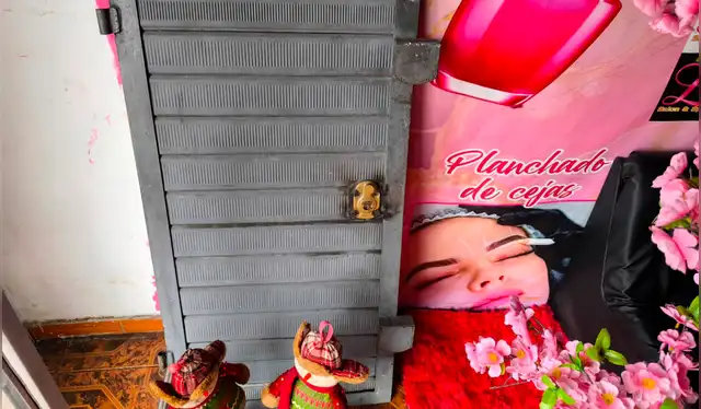 Delincuentes aprovecharon la lluvia para forzar la puerta del negocio. Créditos: Yazmín Araujo / La República.<br><br> Delincuentes aprovecharon la lluvia para forzar la puerta del negocio. Créditos: Yazmín Araujo / La República.<br><br>