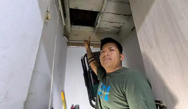  Delincuentes hizo un forado para irrumpir en el local. Créditos: Emmanuel Moreno / La República.<br><br>    