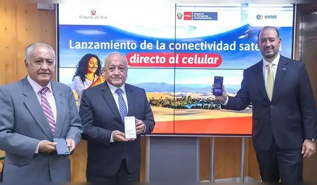  Primera demostración de la tecnología Direct-to-Cell (D2C) en el país, gracias a la alianza entre Entel y Starlink. Foto: MTC   