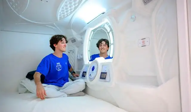  Los participantes de SOLIS100 cuentan con sus propias cabinas de descanso dentro del módulo. Foto: Centro Aeroespacial Alemán    