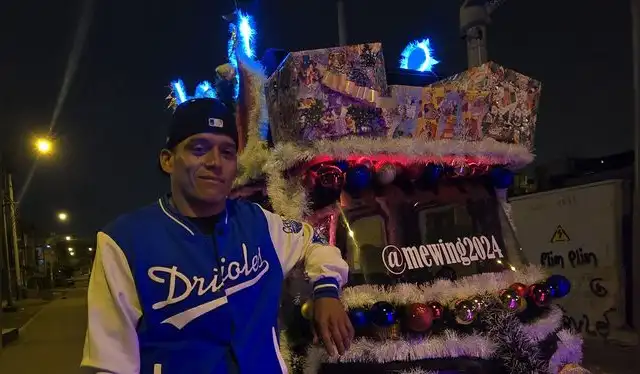 Ian es el creador del Moto Noel, relata que ideó el proyecto en el 2024. Foto: Francisco Erazo - La República. Ian es el creador del Moto Noel, relata que ideó el proyecto en el 2024. Foto: Francisco Erazo - La República.