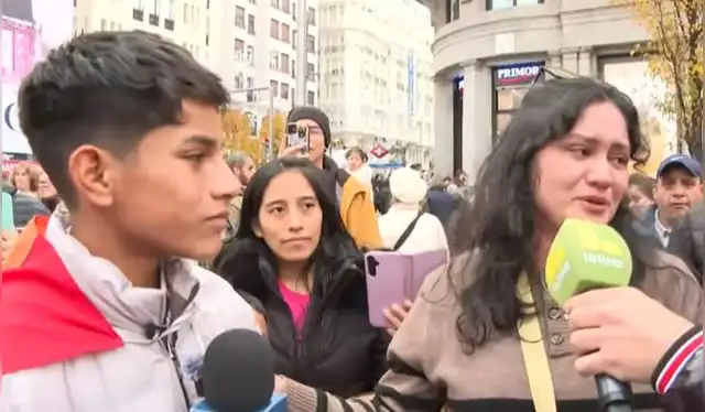 Joven peruana reconoció la perseverancia de 'Pol Deportes'. Foto: Latina Joven peruana reconoció la perseverancia de 'Pol Deportes'. Foto: Latina