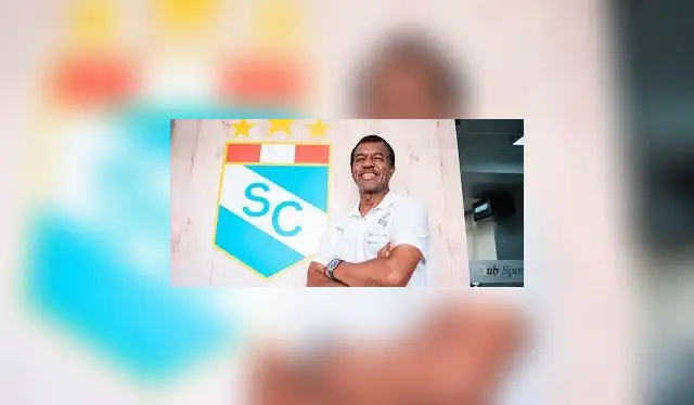  Julio César Uribe explicó las razones por las cuales se optó por la continuidad de Paulo Autuori y habló sobre la posibilidad de fichar a Luis Advíncula. Foto: Sporting Cristal   