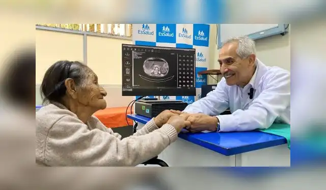  La mujer de 94 años superó favorablemente el cáncer de colon. Foto: gob.pe   