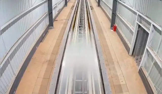  La velocidad del vehículo lo hizo casi imperceptible a la vista. Foto: CCTV   