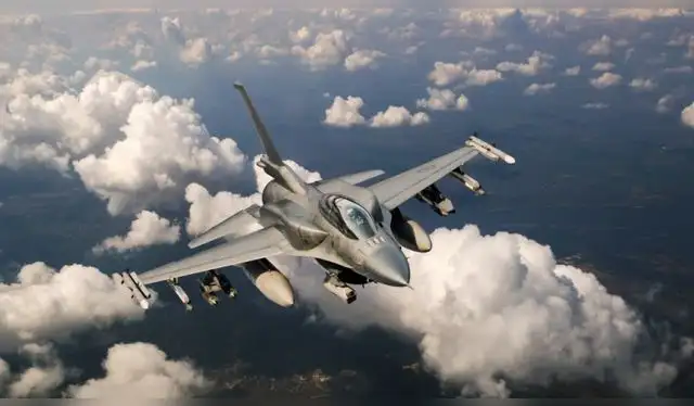  EEUU ha ofrecido 12 unidades de F-16 Block 70, cuando lo que la FAP ha requerido 24 ejemplares.   