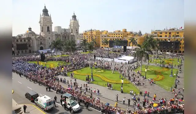  Catedral de Lima. Foto: composición LR   