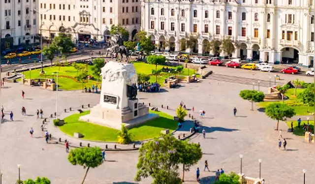  La Plaza San Martín es uno de los lugares que guarda mucha historia. Foto: Tripadvisor   