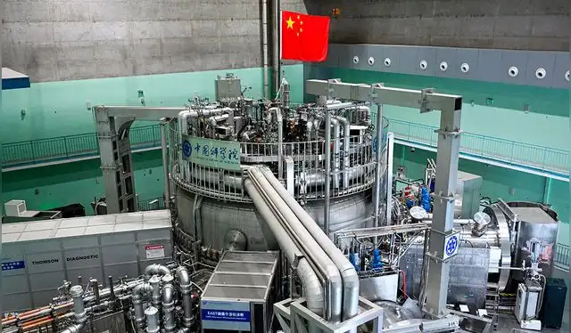  El EAST conocido como el "sol artificial" de China, ha adquirido la costumbre de batir récords de fusión. Foto: Zhang Dagang   