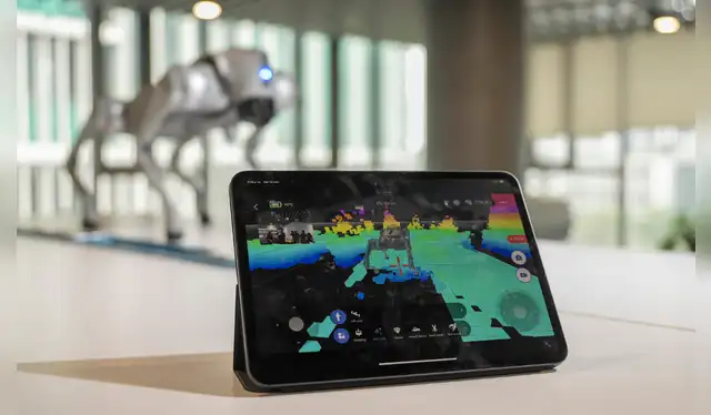 La Universidad de Lima incorpora a Alqo, un perro robot, en proyectos de digitalización y preservación del patrimonio histórico de Lima, en el marco de su fundación. Foto: Universidad de Lima   