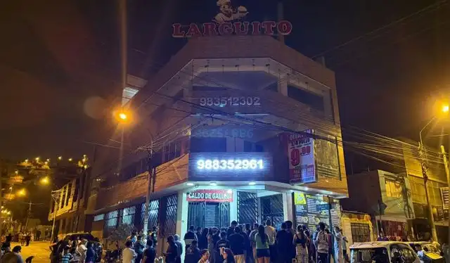 Un atentado por extorsión ocurrió en Ancón, donde un artefacto explosivo fue detonado en la pollería El Larguito. Foto: cortesía.   