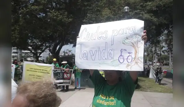  Los vecinos demandan una propuesta integral de movilidad urbana. Foto: John Reyes / La República.    