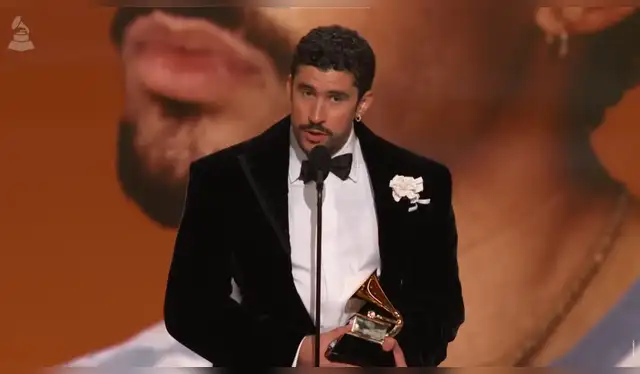 Bad Bunny en su discurso por 'Álbum de Año' en los Grammy 2026. Foto: YouTube   