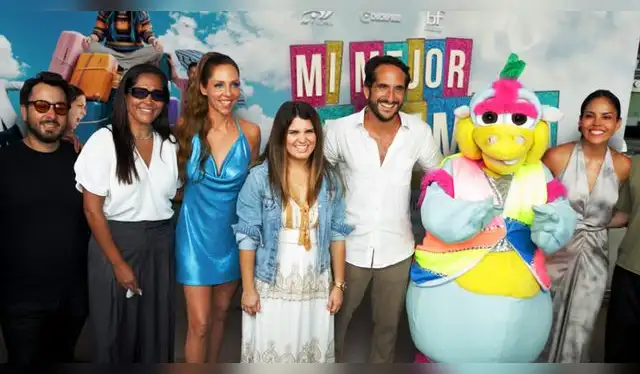 Nataniel Sánchez y Timoteo junto al elenco de Mi mejor enemiga. Nataniel Sánchez y Timoteo junto al elenco de Mi mejor enemiga.