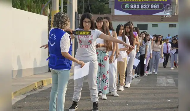  Los postulantes para la UNMSM no podrán ingresar si llevan los objetos o accesorios que están prohibidos. Foto: Andina 