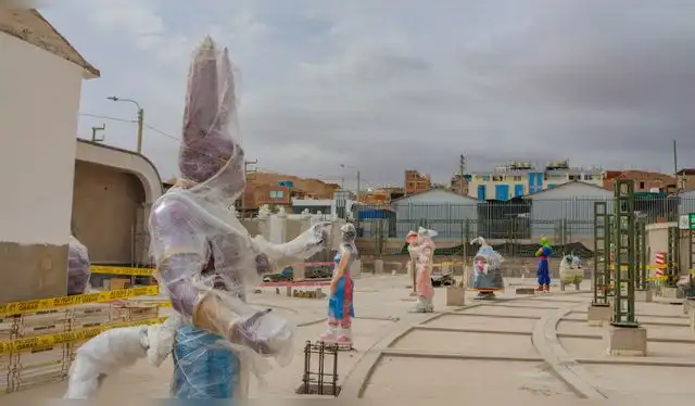  Estos son algunos de los personajes del popular anime japonés que han sido incorporados en la infraestructura del parque temático Z Park. Foto: Municipalidad Distrital de San Antonio.   