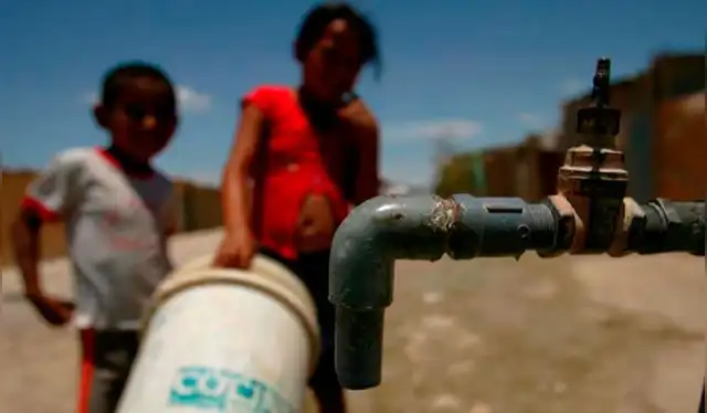  Solo 19 de los 46 distritos cuentan con abastecimiento durante las 24 horas del día. Foto: RCR Perú   