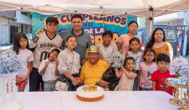 Don Benigno Gambio celebró junto a las 4 generaciones de su familia. Foto: Andina/difusión   