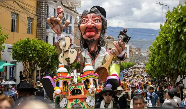  El Carnaval Ayacuchano es considerado Patrimonio Cultural de la Nación. Foto: Adrián Sarria, La República    