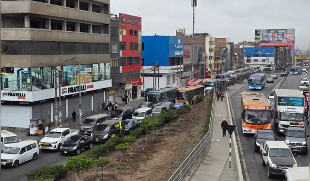 Peruanos pierden en promedio 8 días al año atascados en el tráfico en Lima y Callao. Foto: difusión Peruanos pierden en promedio 8 días al año atascados en el tráfico en Lima y Callao. Foto: difusión