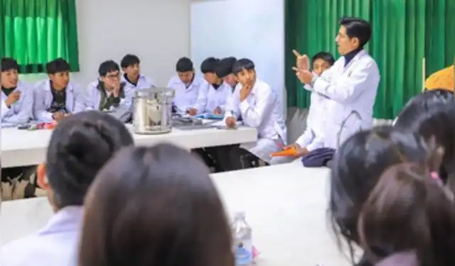 El proceso busca cubrir plazas en diversas facultades, garantizando una enseñanza alineada con estándares de calidad. Fuente: Difusión.   