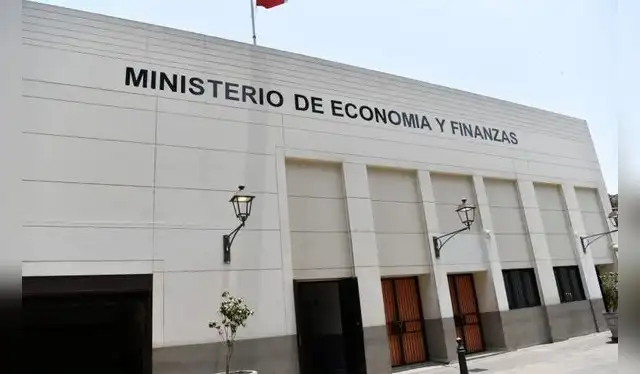 Ministerio de Economía enfrenta una alta rotación que impide políticas públicas consistentes. Ministerio de Economía enfrenta una alta rotación que impide políticas públicas consistentes.