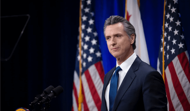 Governor Gavin Newsom seeks to promote traffic safety in California by establishing auto insurance discounts. Photo: CalMatters Governor Gavin Newsom seeks to promote traffic safety in California by establishing auto insurance discounts. Photo: CalMatters