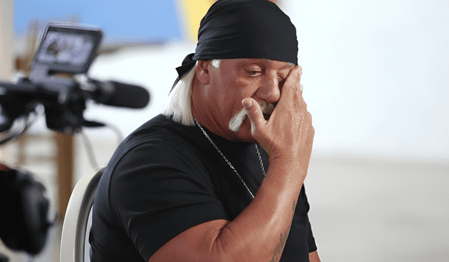 Radio host Bubba the Love Sponge said Hulk Hogan's family members were being called to say goodbye to the wrestler. Photo: eWrestling Radio host Bubba the Love Sponge said Hulk Hogan's family members were being called to say goodbye to the wrestler. Photo: eWrestling