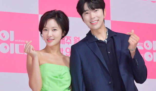 Hwang Jung Eum y Yoon Hyun Min en la conferencia de prensa de The Guy is That Guy (KBS2, 2020). Crédito: Instagram
