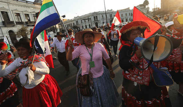 Manifestación contra el gobierno de la presidenta Dina Boluarte en Perú. Foto: AFP   