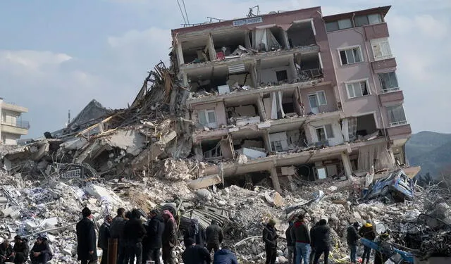  Edificios destruidos en un área residencial de Antakya, Turquía. Foto: dpa   