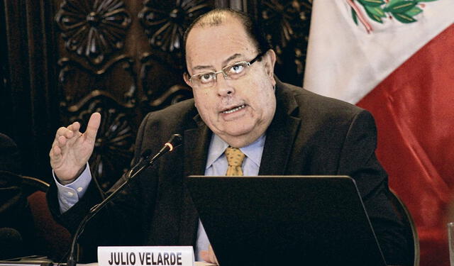  Julio Velarde, titular del BCRP explicó las nuevas proyecciones económicas. Foto: Virgilio Grajeda/ La República    