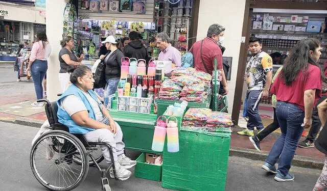 Barreras. Personas con discapacidad piden puestos inclusivos. Foto: John Reyes/La República   