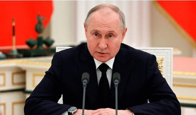  Vladimir Putin da las gracias a soldados que impidieron una "guerra civil" en Rusia. Foto: AFP<br><br>    