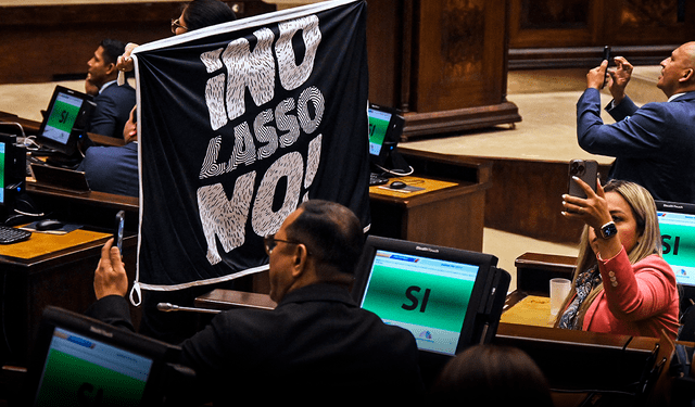  El parlamento tiene mayoría opositora a Guillermo Lasso. Foto: EFE<br>    