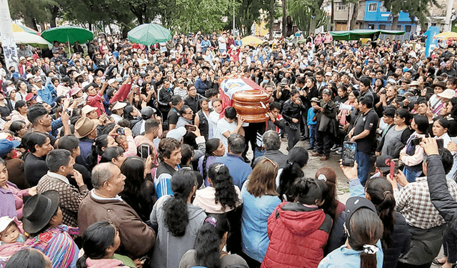  Ayacucho. Jhon Mendoza, una de las víctimas de la masacre del régimen de Dina Boluarte. Foto: Wilber Huacasi/La República   