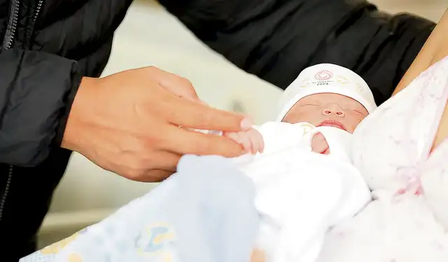  Pequeñín. Partos se realizaron en la ex-Maternidad de Lima. Foto: Minsa<br>   