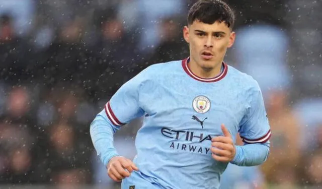 Alexander Robertson pertenece al Manchester City.<strong> Foto: difusión</strong>   