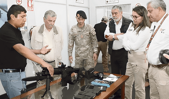  Ensamblaje. Otra controversia es la supuesta “transferencia tecnológica”: los fusiles son ensamblados en el Perú. Foto: difusión   
