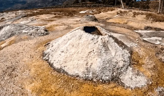 Los diminutos volcanes miden entre 20 a 40 centímetros. Foto: captura de Youtube/Epicrol   