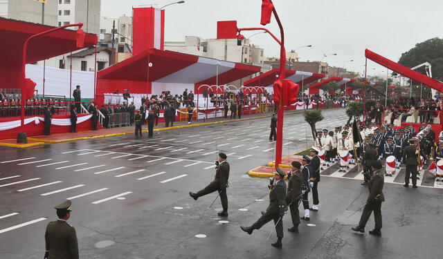 La Gran Parada y Desfile Cívico Militar se celebra cada 29 de julio en Perú. Foto: Andina.   