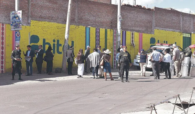  En el punto. Otra de las zonas donde cayeron los fallecidos por bala, cerca del aeropuerto, también fue visitada en la diligencia. Foto: difusión   