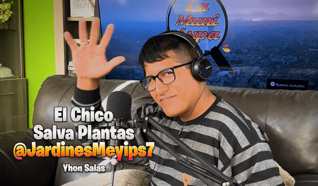 'El chico salvaplantas' durante la entrevista con Yian Carlo. Foto: captura de pantalla/LobNews/YouTube    