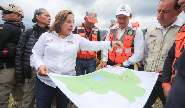 Dina Boluarte arribó a la región de Amazonas por los incendios forestales.   