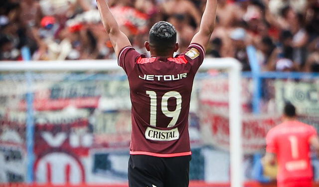 Edison Flores fue campeón con Universitario en el 2023. Foto: Universitario.   