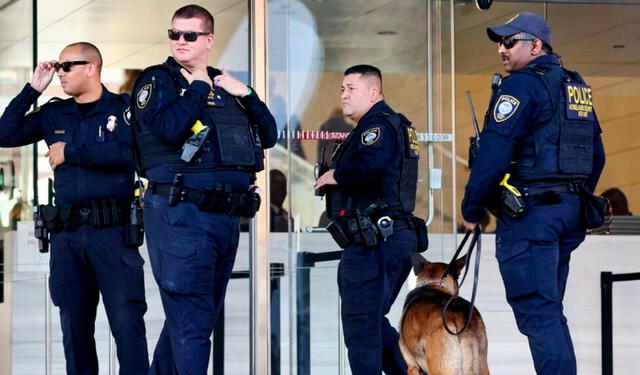 Los beneficios de ser policía en Estados Unidos incluyen no solo un salario competitivo, sino también la posibilidad de acceder a diversos beneficios adicionales. Foto: AFP.   