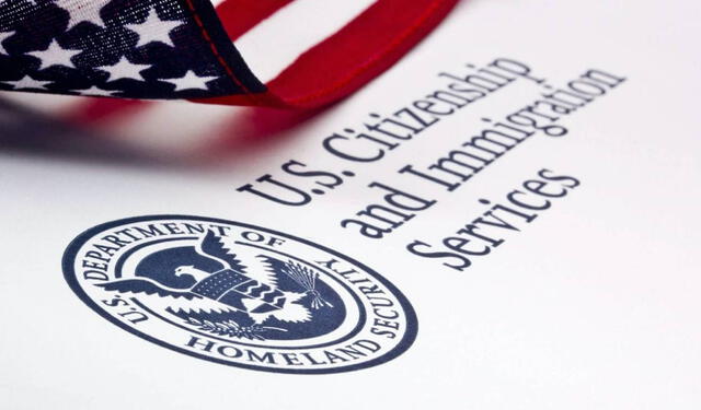 USCIS ofrece orientación y recursos en su sitio web para ayudarte a mantener tu estatus protegido. Foto: USCIS   